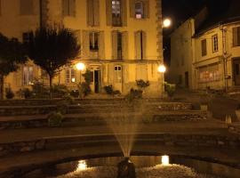 Au détour Du Larrech: Castillon-en-Couserans şehrinde bir ucuz otel