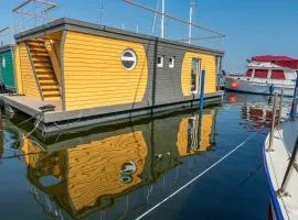 Hausboot Arnica mit großem Sonnendeck und Wäschepaketen inklusive