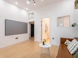 Shanghai Hills&XING 1885 Family Homestay Near Line2 & Line12 West Nanjing Road