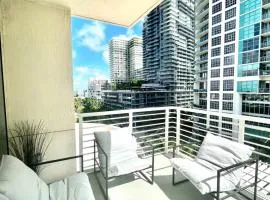 City Condo in Midtown Wynwood with pool and parking