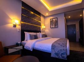 Blue Apple Hotel, hotel en Lekki