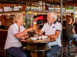 Recreatiepark De Tien Heugten, hotel na praia em Schoonloo