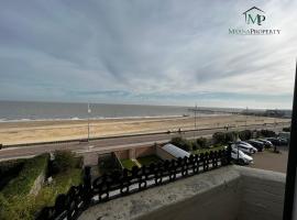 Luxury Penthouse Apartment, huoneisto kohteessa Lowestoft