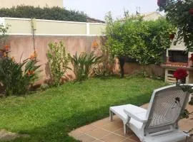 2 chambres, 4/5 pers, clim, barbecue,