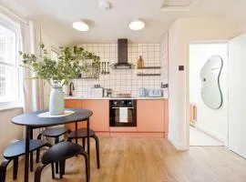 Cosy Studio Steps From Beach