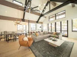 Wolf Rock Home 82 by SummitCove Lodging