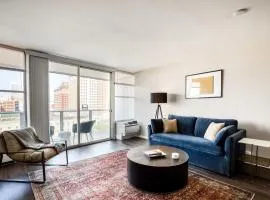 CozySuites 800 Tower 1BR w sky pool, gym! 14