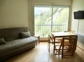 Résidence Ayre - Studio 4 couchages avec place de parking couvert proche du centre de Barèges MAE-8474