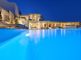 Outstanding Mykonos Villa - 6 bedrooms - Villa Agamemnon - Sauna and Jacuzzi - Panoramic Sea Views, hotel in Elia Beach