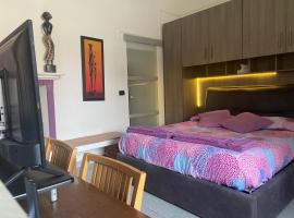 Davide's House, budgethotel i Lomagna