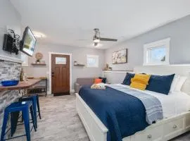Studio TC Close to Downtown Beaches and Wineries