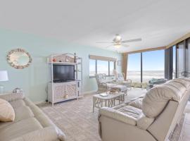 Oceanfront Corner Unit at Chadham-by-the-Sea Car Free Beach CH210, hotell med parkeringsplass i New Smyrna Beach