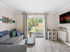 4 Bedroom Cambridgeshire Home, hotel i Cambourne