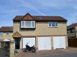 Stunning 2-Bed House in Weston-super-Mare、ウェストン・スーパー・メアの駐車場付きホテル