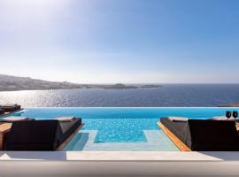 Exquisite Mykonos Villa - 6 Bedrooms - Villa Hephaestus II - Infinity Pool - Outdoor Jacuzzi, hotel in Psarou