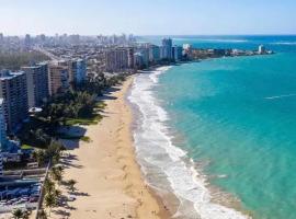 Beachfront Luxury Apartment, apartement San Juanis