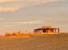 Auberge Kasbah Dar Sahara Tours, hotel i Mhamid