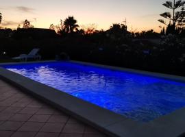 Suite Huelva garden, golfo viešbutis mieste Alcharakė