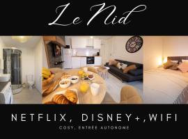 Le Nid 3 étoiles Wifi, Netflix, Disney, Coeur de Bastide, hotel econômico em Villefranche-de-Rouergue