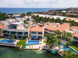 Luxury Penthouse In Paradise of Puerto Aventuras, hotel u gradu 'Puerto Aventuras'