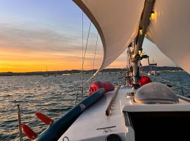 Alpha - Boat House, Boot in Faro