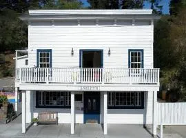 Smiley's Saloon & Hotel