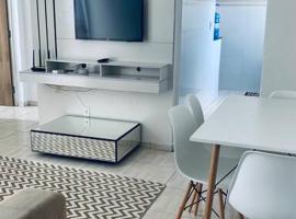 Apartamento mobiliado em Aracaju, hotel dengan parkir di Aracaju