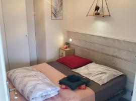 Chambre cosy proche de l'aéroport d'Orly, hotelli kohteessa Athis-Mons