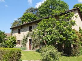 Gîte du Masbareau,, hotel in Royères-Saint-Léonard