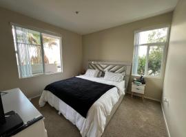 Playa Vista Bedroom Retreat!, hotel in Glendale