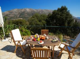 Avvisania Villa, hotel with parking in Ayia Evfimia