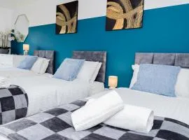 Wow Book Me 9 Beds 25 Baths Contractors,family!