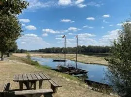 Gîte de charme à La Loire : Balnéo, Jardin, Parking - FR-1-381-526