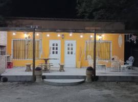 Hospedaje La Ushuta Negra: Amaicha del Valle şehrinde bir otel