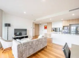 Two bedroom Apartment Next to Canberra Centre