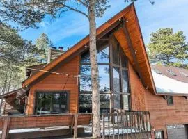 Moose Tracks Cabin - Hot Tub BBQ Billiards Groups