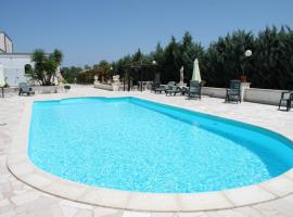 Grikò Country Slow Hotel, hotel v destinaci Sternatia