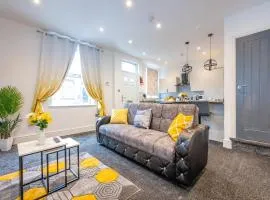 *RA10W* For your most relaxed & Cosy stay + Free Parking + Free Fast WiFi *
