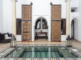 Riad Porte Royale, hotel near Yves Saint Laurent Museum, Marrakesh