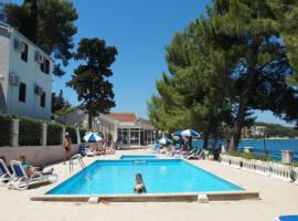 Lumbarda Resort Apartments, hotell i Lumbarda