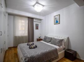 Cozy Apartment on Kostava, viešbutis Tbilisyje, netoliese – Heroes Square