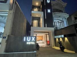 LUX hotel – hotel w mieście Thôn Lại Thê