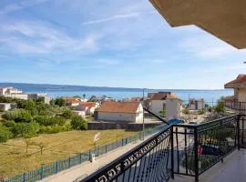 Coastal Comfort Apartment