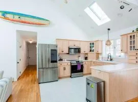 Stay On The Cape Vacation Rentals: Modern Family Retreat In Harwich
