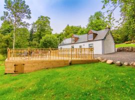 Cairngorms Cottage, holiday home in Cray