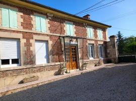 Maison d'une chambre avec jardin clos et wifi a Chepy, hotel with parking in Chepy