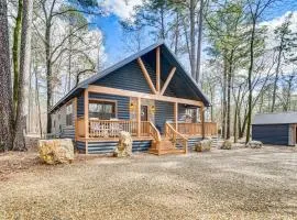 Broken Bow Cabin with Hot Tub about 5 Mi to State Park!