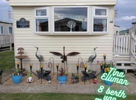 Tina's caravan hire、チャペル・セント・レオナルズのホテル