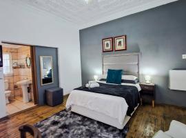 Leana Hub Guest House, hotel v destinaci Potchefstroom