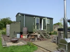 Twin Barn Shepherd’s Huts